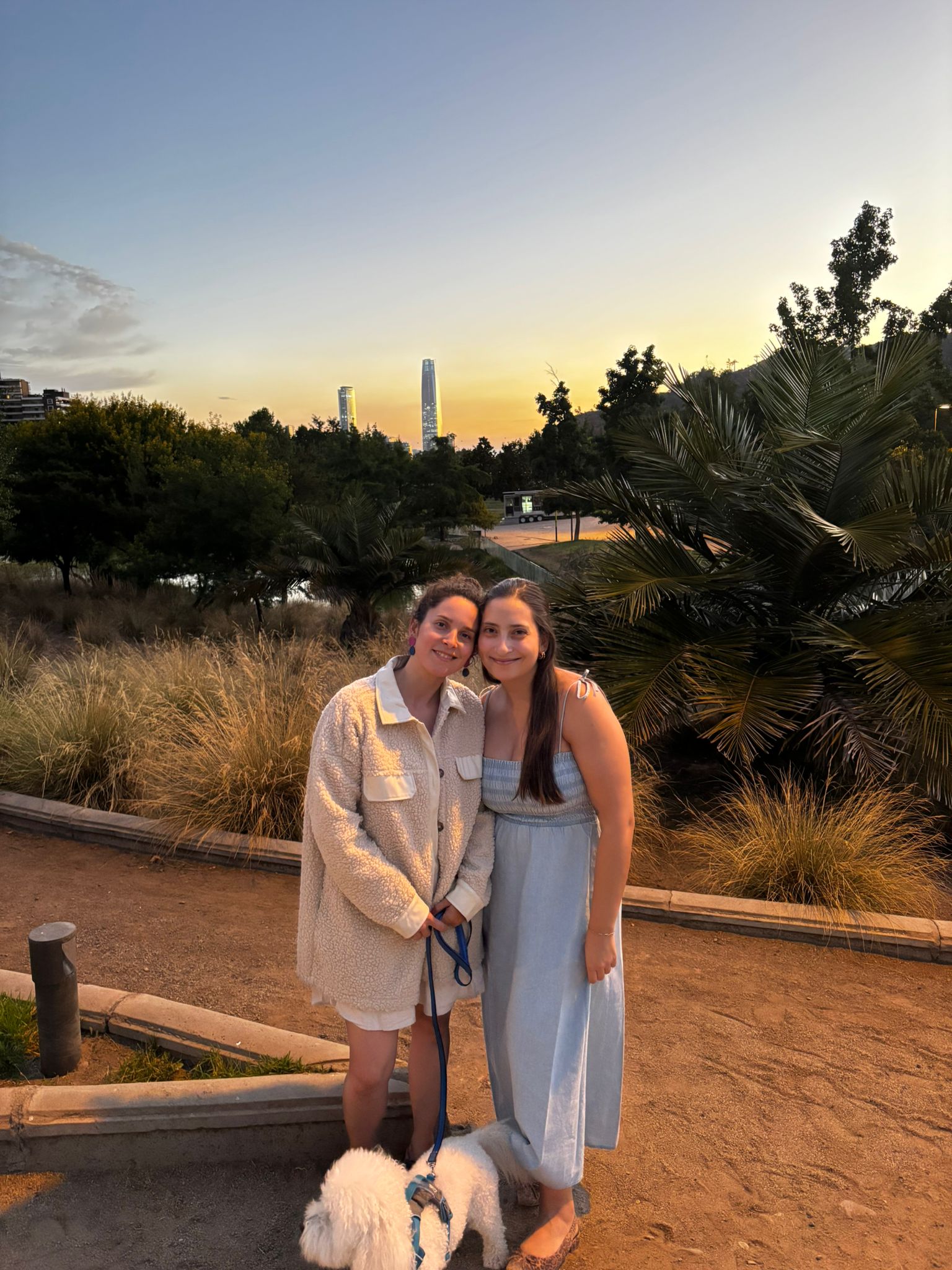 hermanas 3 https://clubneuland.cl/wp-content/uploads/2026/01/hermanas-3.jpeg