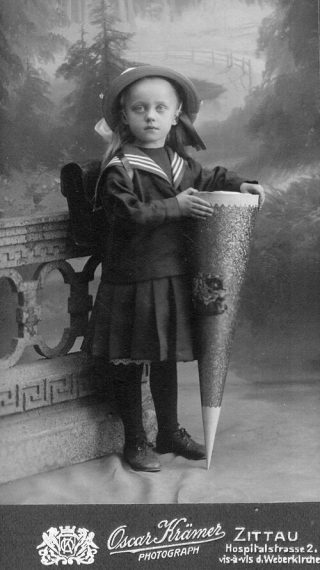 Erster Schultag in Zittau (Sachsen), 1914